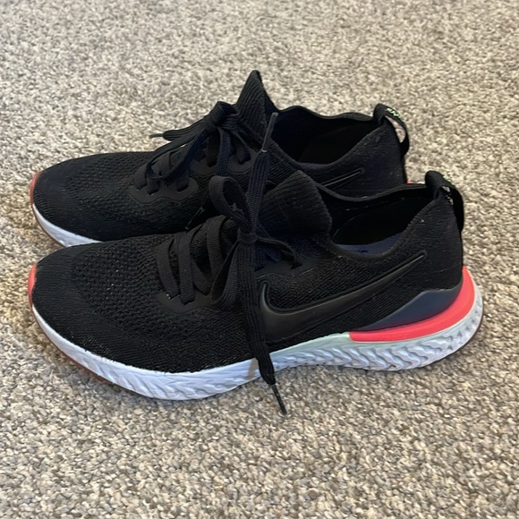 Nike Epic React Flyknit - Picture 3 of 6